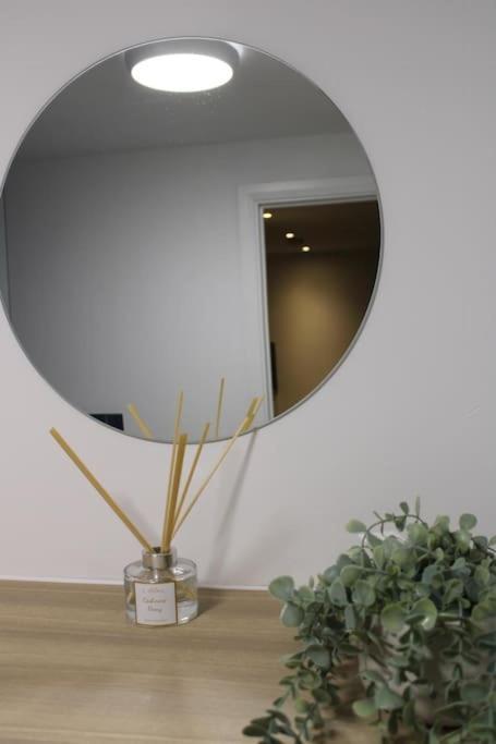 Amazing Luxury One Bedroom Apartment In The Heart Of Preston Preston  Dış mekan fotoğraf